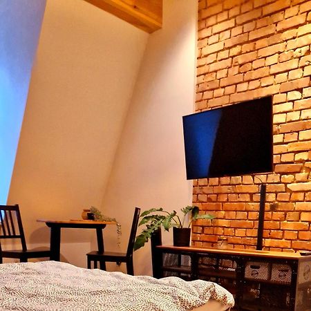 Casa Mama C Entrum Познань Экстерьер фото