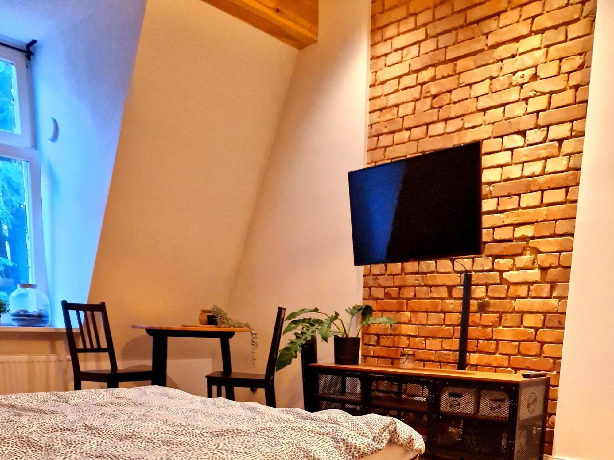 Casa Mama C Entrum Познань Экстерьер фото